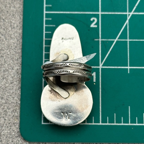 Navajo signed Kingman turquoise, spiny oyster sterling silver ring - Picture 5 of 8